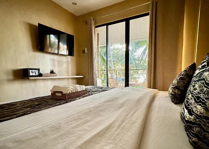Southseas And Dive Center Resort