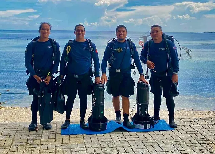 Southseas And Dive Center