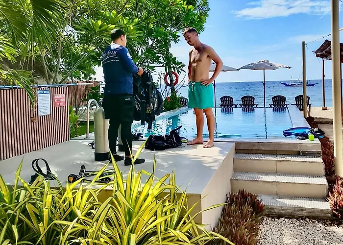 Resort Southseas And Dive Center Santander