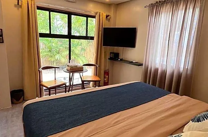 Resort Southseas And Dive Center Santander